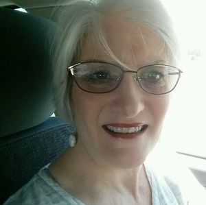 Meet your Posher, Sandy